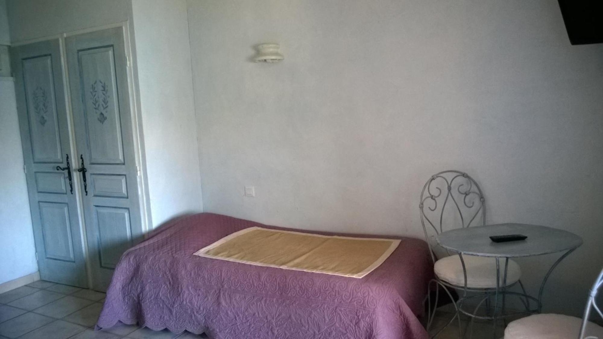 Hotel Les Cavalets Бодюен Стая снимка