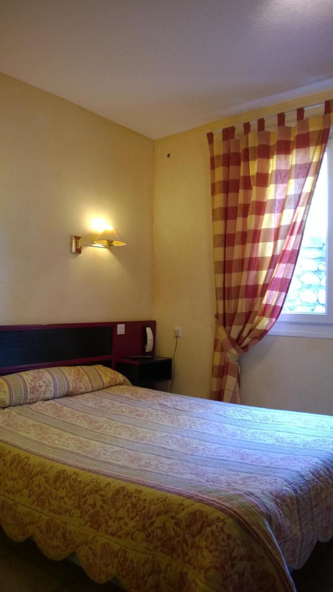 Hotel Les Cavalets Бодюен Стая снимка