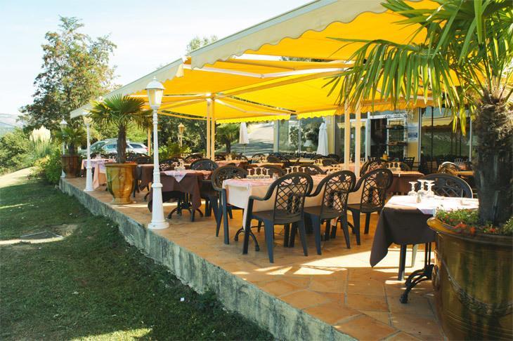 Hotel Les Cavalets Бодюен Екстериор снимка